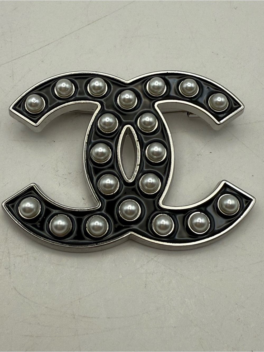 *SALE* FASHION BROOCH - C